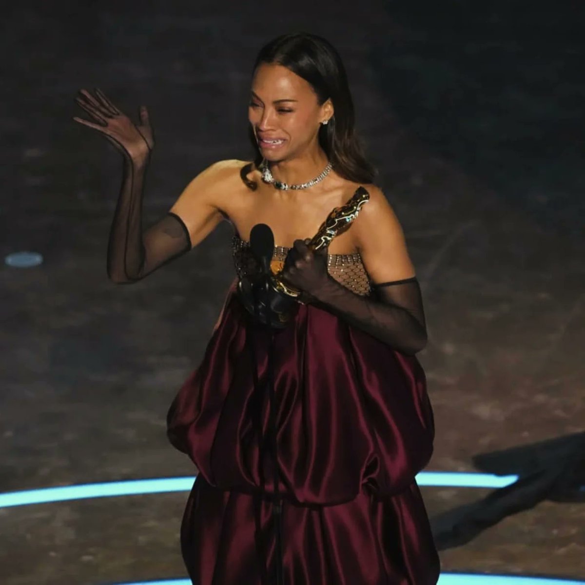 Milagros German (@milagrosgermano) on Twitter photo ¡Felicidades, mi querida <a href="/zoesaldana/">Zoe Saldana</a>!
Hoy celebramos con orgullo tu histórica hazaña al ganar la estatuilla en los Premios Oscar como Mejor Actriz de Reparto, un hito que marca para siempre el talento de los dominicanos en la gran pantalla.
Tu éxito es un faro de inspiración ¡Felicidades, mi querida <a href="/zoesaldana/">Zoe Saldana</a>!
Hoy celebramos con orgullo tu histórica hazaña al ganar la estatuilla en los Premios Oscar como Mejor Actriz de Reparto, un hito que marca para siempre el talento de los dominicanos en la gran pantalla.
Tu éxito es un faro de inspiración
