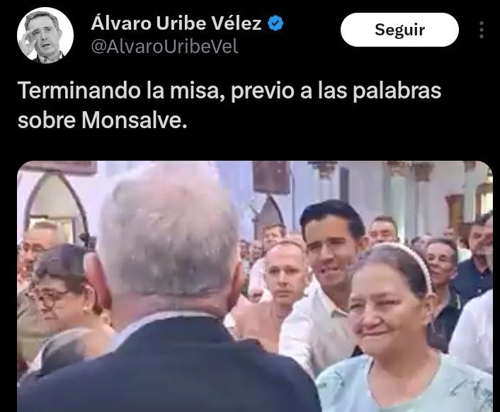 Notiparaco's tweet photo. El libreto es el mismo. Los genocidas creen que con ir a la iglesia todos sus pecados les son perdonados. https://t.co/ckLmxRzc73