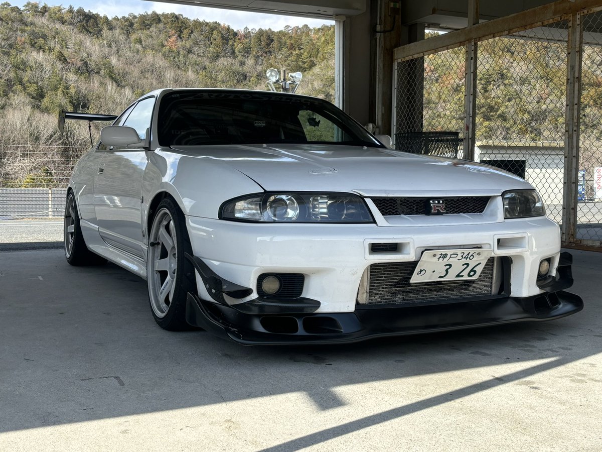 naokiti_r33's tweet photo. #33の日
 #autoselect
 33の日ということでオートセレクト試作33リップ取り付けてます！！
旧モデルからサイドが前方に延長されており、アンダーパネルがつくられてます！
今後発売予定なので、お楽しみに‼️ https://t.co/lq3GRvEwBJ
