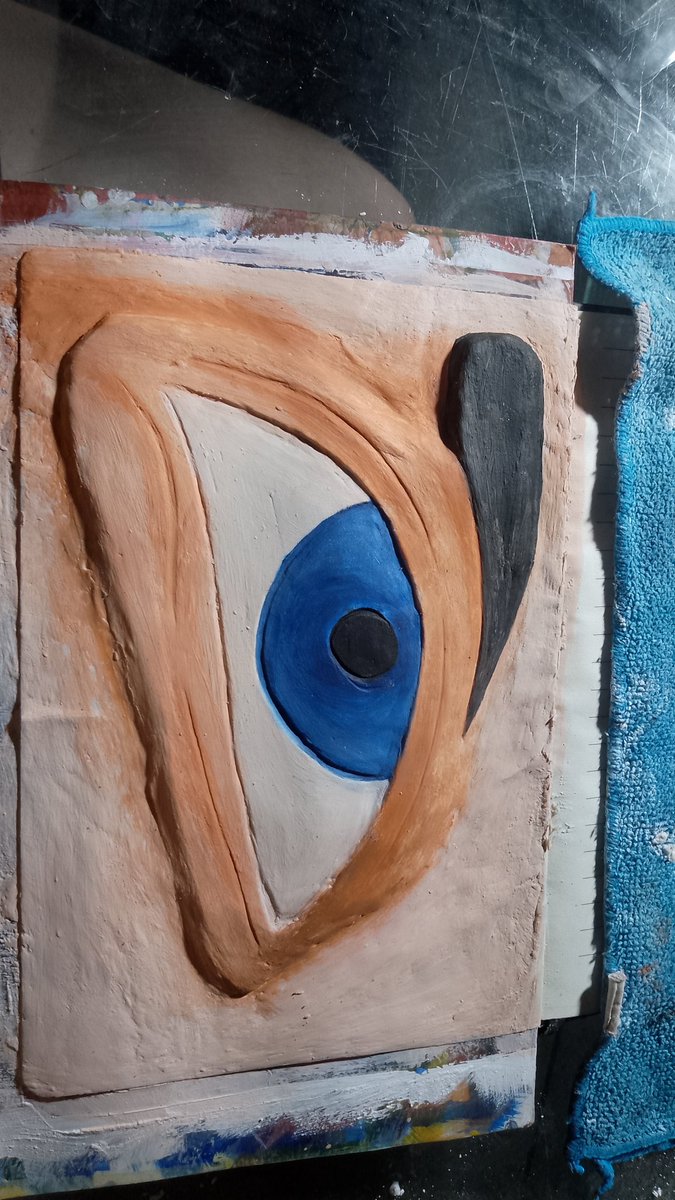 Desenho aleatório que fiz com gesso fds ksksks