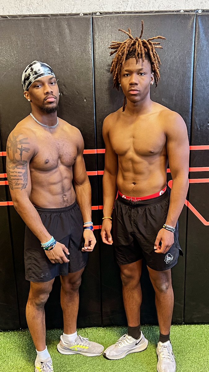 Preparing for the Next Level 📈 🏋🏾‍♂️ <a href="/TreDarden4/">Tre “The Truth” Darden</a> <a href="/BucsFootball/">Hoover Bucs Football</a>