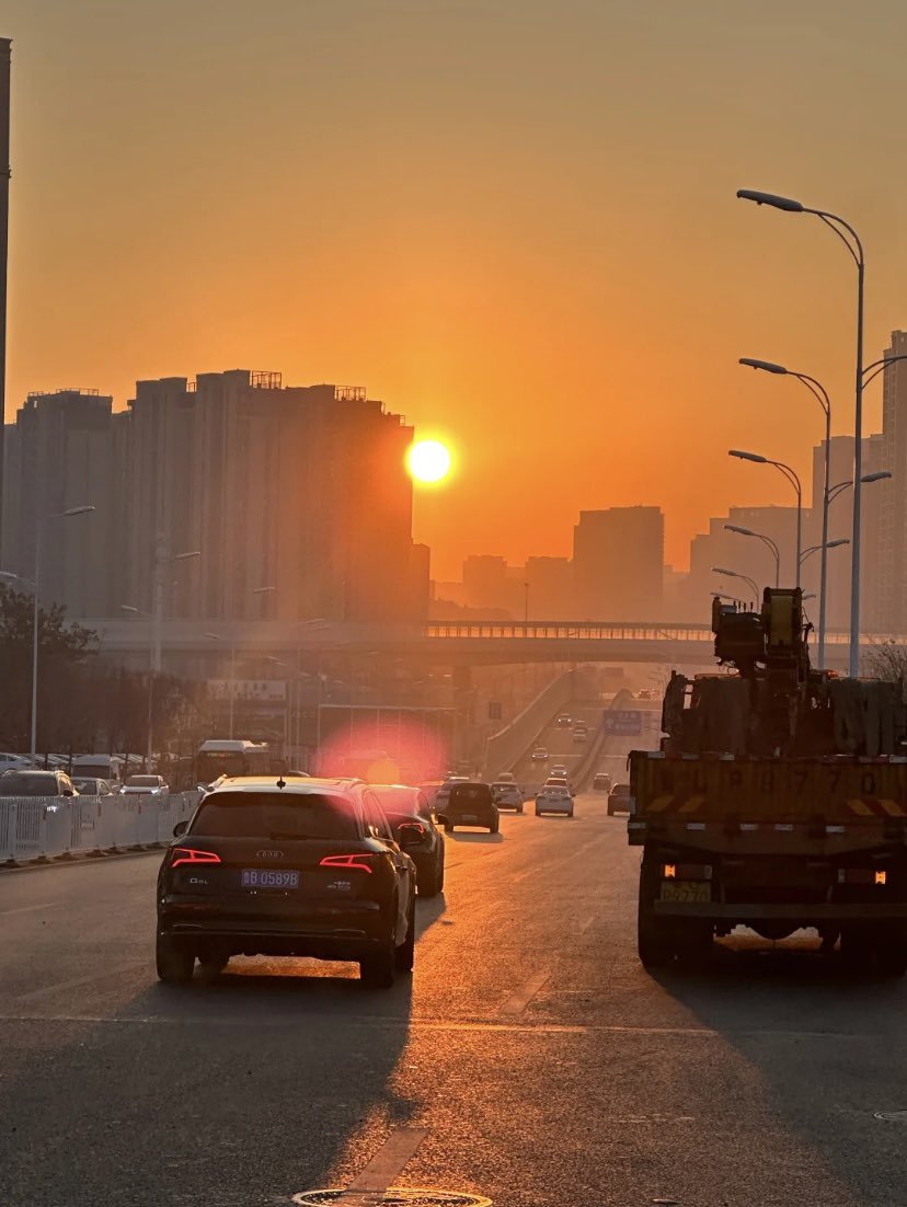 jinluperlayan's tweet image. Hello,everyone!Sunrise on the way to work, a new day full of hope.
Whatsapp: +86 15231539236
Wechat: 15231539236
Email: jinluts@gmail.com
#sandmakingmachine #limestone #machinemadesand #constructionsand #sandmakingmachinemanufacturer #sandmakingproductionlinefactory