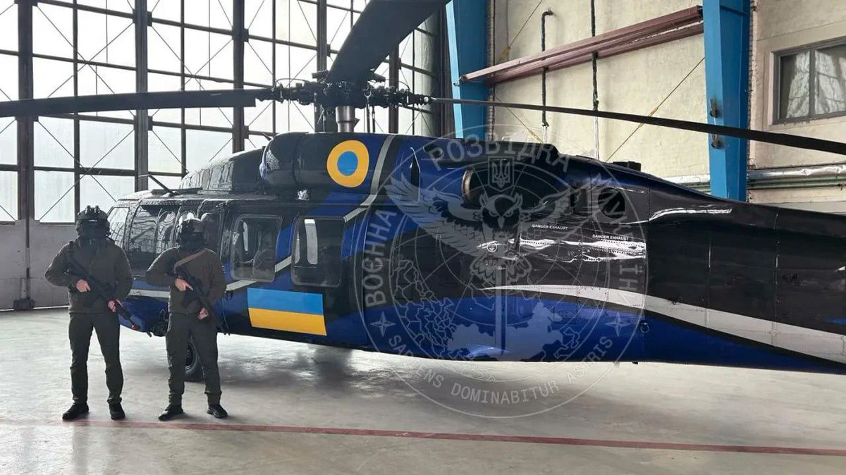 frontlinekit's tweet photo. 🇨🇿 Czech volunteers are 🔥🔥🔥

Like, in what fucking crazy time we are living, where normal people raise funds to buy a fucking Blackhawk to counter russian invasion on European country.

What fucking timeline is this.

Fantastic work everyone - let's fucking go! https://t.co/4VhLDbm3vz