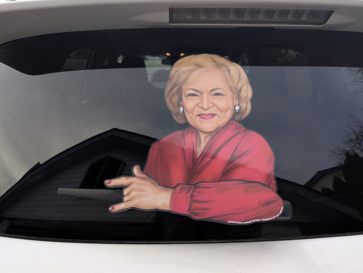 JamestownSet's tweet image. Your tweet is roommates with my car window. #notevenlying #goldengirls #findmeontheroad #hearties