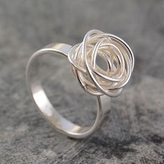 MayurJewel's tweet photo. "Elegance in bloom! 🌹✨ This stunning silver ring, crowned with a delicate rose design, is a symbol of love and beauty. Perfect for any occasion! 💍 #RoseRing #SilverJewelry #TimelessElegance" https://t.co/Qx9ndMwTk1