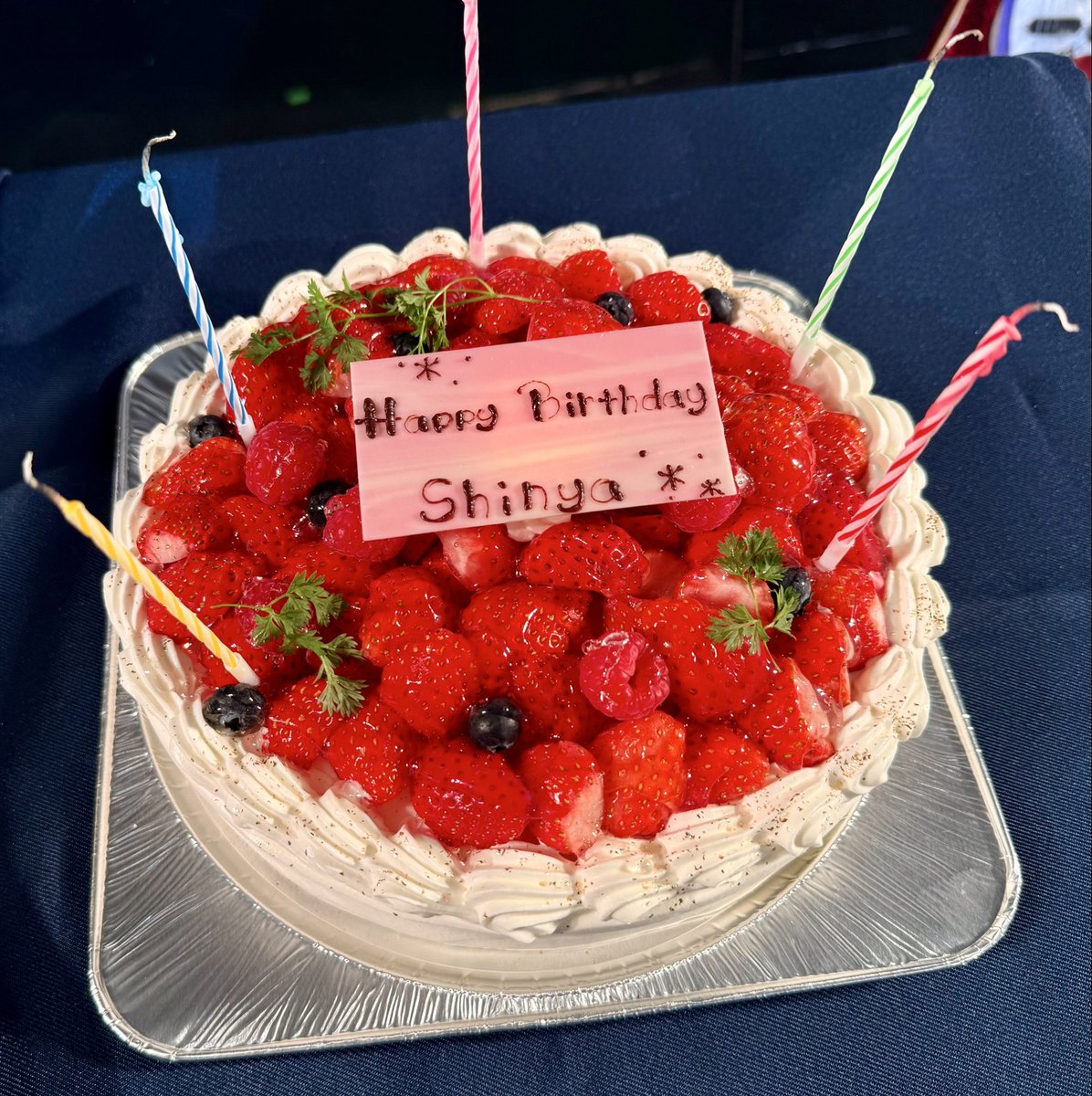 224_Shinya's tweet photo. HYDEさん
”SNOW MONSTER HOTEL”苗場プリンスホテル2日間お疲れ様でした！

めちゃくちゃ楽しすぎて2日間があっという間に終わってしまいました⛄️🥲

そしてなんとステージ上で2日間サプライズでお誕生日のお祝いまでもしてもらえて感無量です！ありがとうございました！🎉🎂🎉🎂
#SNOWMONSTERHOTEL https://t.co/rUAXzcsiF3