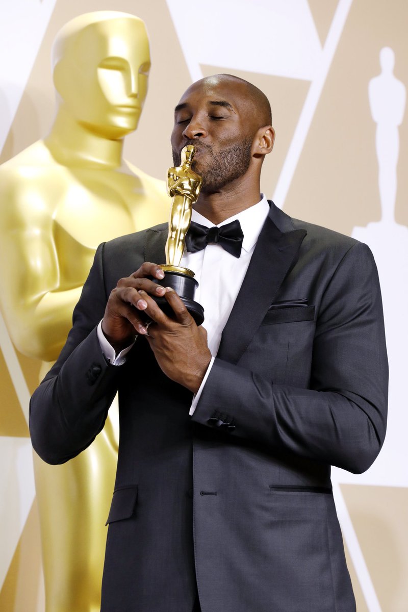 Complex's tweet photo. Remembering when Kobe won an #Oscar for “Dear Basketball”. 🙏🕊️ https://t.co/HEPK8kN4EU