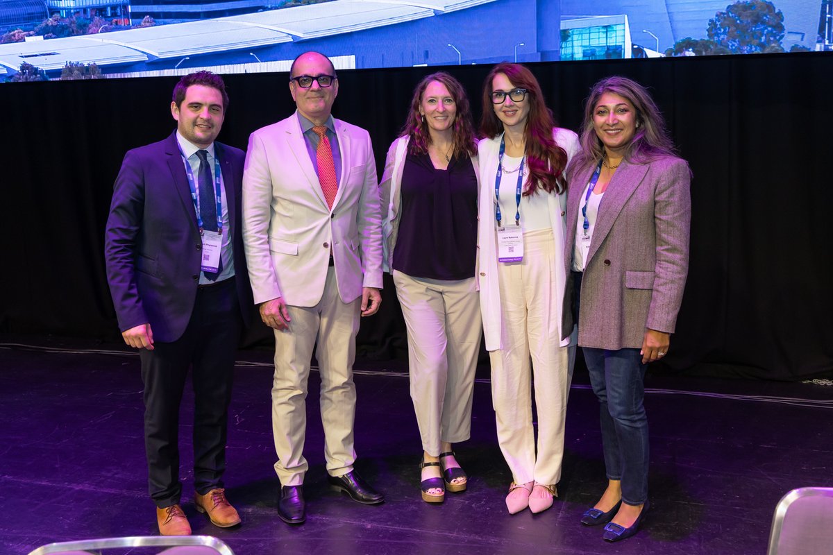 USANZ (@usanzurology) on Twitter photo Our panel of international experts: @Bpeyronnet, <a href="/tanejauro/">Samir Taneja</a>, <a href="/UroLori/">LoriLernerUro</a> & <a href="/LauraBukavinaMD/">Laura Bukavina</a> opened the <a href="/AmerUrological/">Amer. Urol. Assn.</a> and <a href="/USANZUrology/">USANZ</a> joint session speaking about navigating complications from the kidney to the scrotum. The panel was moderated by <a href="/prasadika/">Ashani Couchman</a> at #USANZ25. Our panel of international experts: @Bpeyronnet, <a href="/tanejauro/">Samir Taneja</a>, <a href="/UroLori/">LoriLernerUro</a> & <a href="/LauraBukavinaMD/">Laura Bukavina</a> opened the <a href="/AmerUrological/">Amer. Urol. Assn.</a> and <a href="/USANZUrology/">USANZ</a> joint session speaking about navigating complications from the kidney to the scrotum. The panel was moderated by <a href="/prasadika/">Ashani Couchman</a> at #USANZ25.