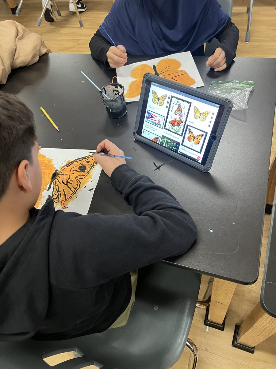 Galloway_ART_'s tweet photo. This project beautifully blends art, math, and science while allowing students to explore different ways of seeing and representing nature! @FBISDvisualart  #elementaryart https://t.co/8rHn6opqmY
