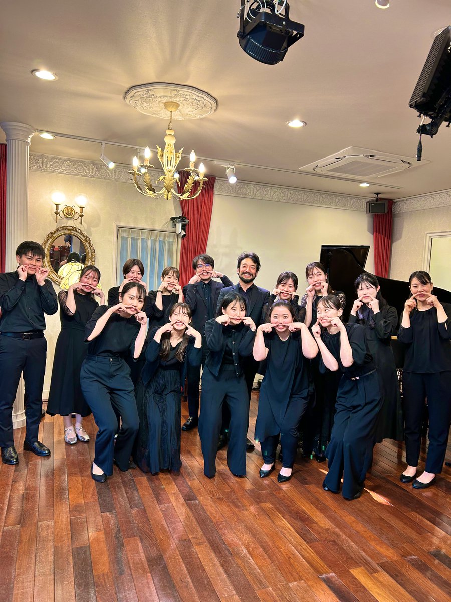 【アカデミーコンサート】
白井講師「この四日間を通して伝えようとしたことを、本当に理解して実現できるようになるまでには、きっと何年もの長い時間がかかると思ってる。だから今ここでできる必要はないけれども、その実現に向けて今の時点で感じられることをできるだけたくさん挑戦してほしい。」