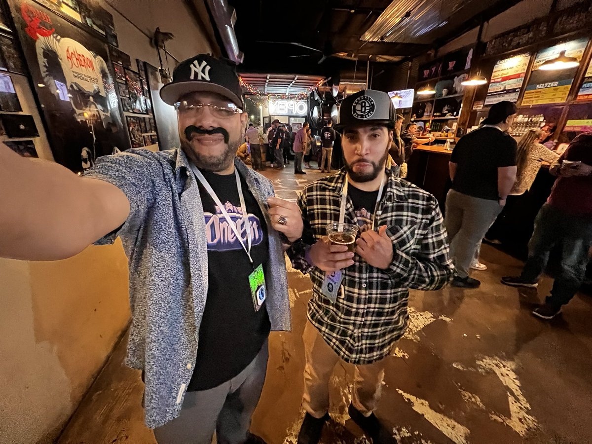 xMROCx's tweet photo. #Shoutout #GalacticSlice @OnebitAdventure That Mustache had them ! Lol with @PurecookinChris #Lootfest #Texas @LootFestEvent #Youtube itzaiiii #Parti itzaiiii #KickStreaming itzaiii #Ig itz_aiiii #Rumble itzaiii #Twitch itzaiii lol we Everywhere! #MySpace Jk #indie #dev #8bit https://t.co/NdpUScd6g6