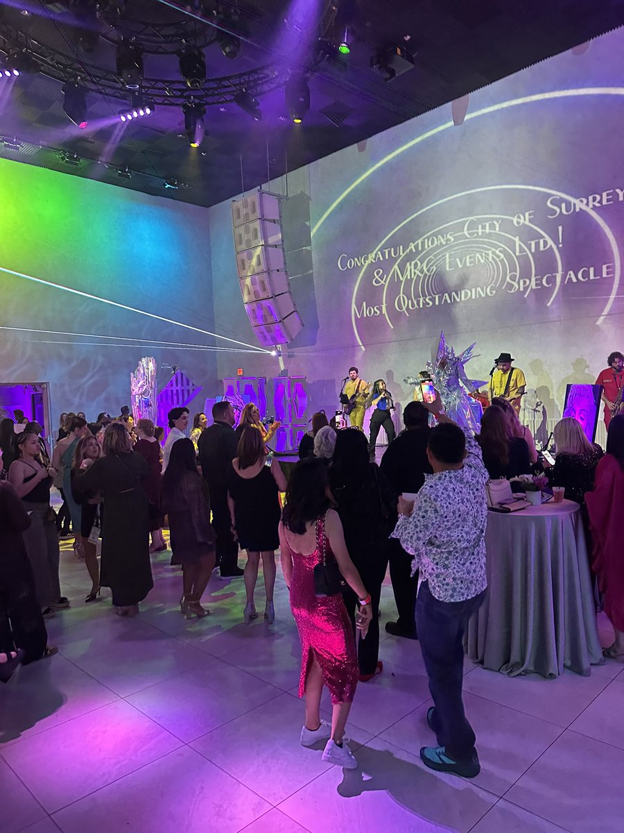 CATinPhoenix's tweet image. Closing Night Celebration was over the top! #Catersource