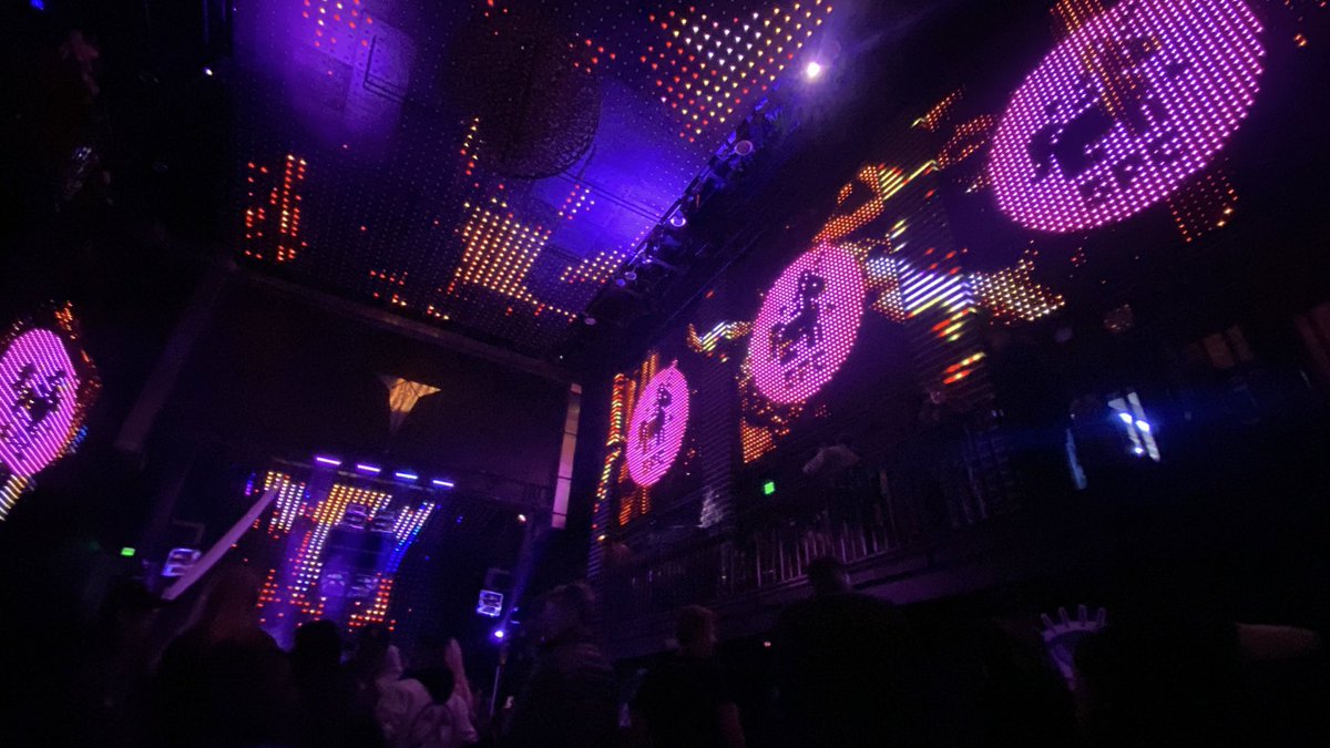 Seeing the@sparkleponyclub glimmering across 80,000 lightbulbs during the official @ethdenver opening event by <a href="/NolchaShows/">NOLCHA</a> at Temple nightclub was legendary 🏆 see you in Vegas for BTC