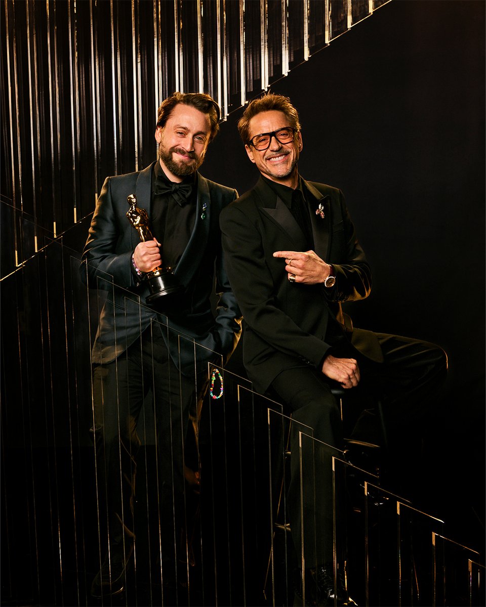 The 97th #Oscars Best Supporting Actor Kieran Culkin with last year’s winner Robert Downey Jr.

Photo Credit: Matt Sayles