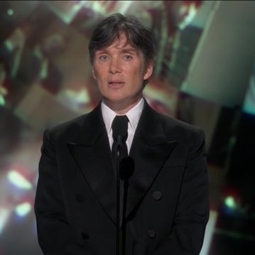 FilmUpdates's tweet image. Cillian Murphy presenting at the #Oscars