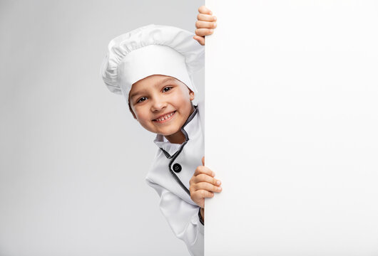 ratlimit's tweet image. COOKING SHOW IDEA: Contestants must sneak as much sawdust as possible into a dish. Most sawdust wins. They're kicked off if restaurant patrons don't finish the meal. The catch?—Patrons are told that child chefs w/ leukemia made the food. Bald child actors watch them expectantly