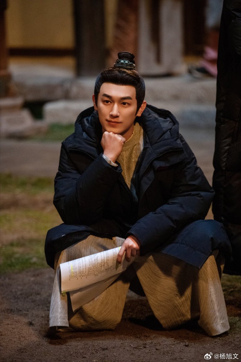 dramapotatoe's tweet image. #YangXuwen’s studio shares behind the scenes pics