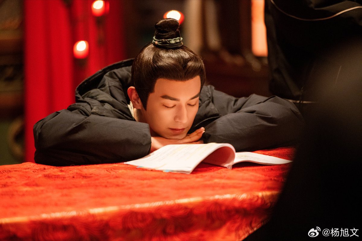 dramapotatoe's tweet image. #YangXuwen’s studio shares behind the scenes pics