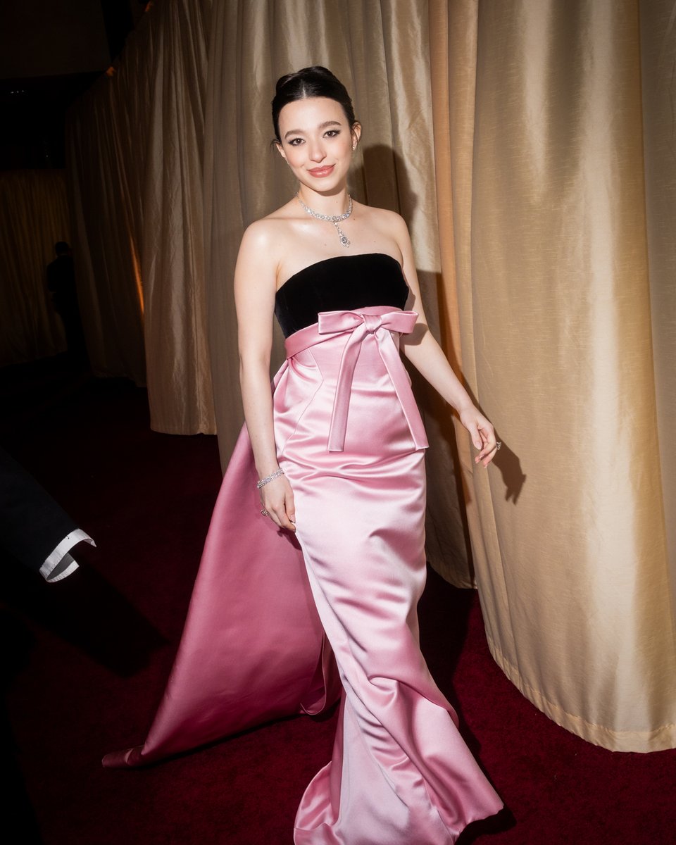 Best Actress winner Mikey Madison at the 97th #Oscars

Photo Credit: Roger Kisby