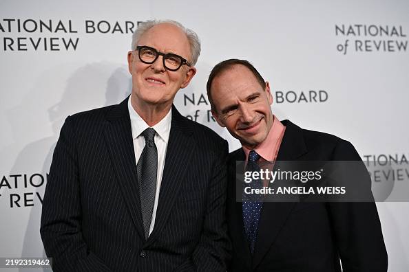 rowlinglibrary's tweet image. Albus Dumbledore and Lord Voldemort.