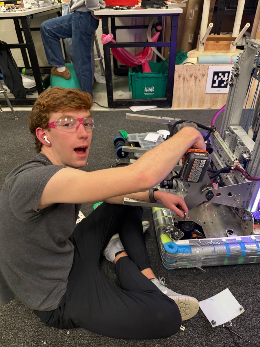 Cyber Sailors tweet media