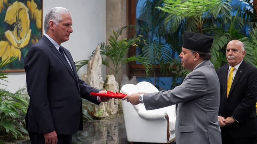Embassy of Nepal, Canada (@nepalincanada) on Twitter photo Ambassador <a href="/PaudyalBR/">Bharat Paudyal</a> presented Letters of Credence to the President of the Republic of Cuba H.E. Miguel Mario Díaz-Canel Bermúdez. Press release. Ambassador <a href="/PaudyalBR/">Bharat Paudyal</a> presented Letters of Credence to the President of the Republic of Cuba H.E. Miguel Mario Díaz-Canel Bermúdez. Press release.