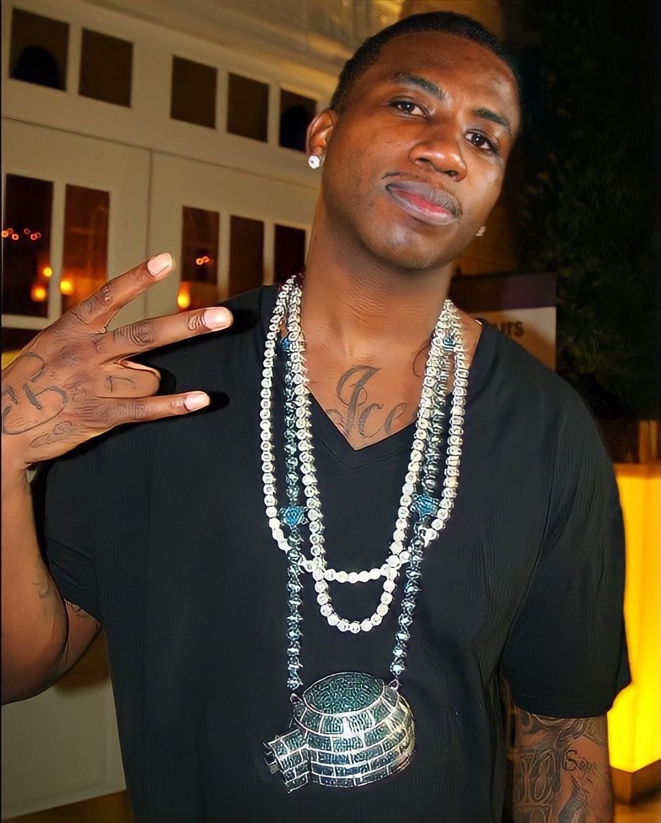 fyeclip3's tweet image. Gucci Mane iconic chains *part 2