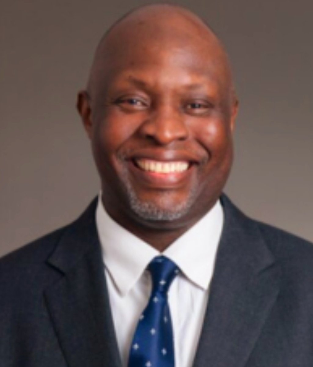 #ZimbabweansShineInTheUK
Zimbabwean national Edwin Ndlovu, chief operating officer and deputy chief executive, East London National Health Service (NHS) Foundation Trust, was recently awarded an MBE in the United Kingdom (UK).
MBE stands for Member of the Order of the British