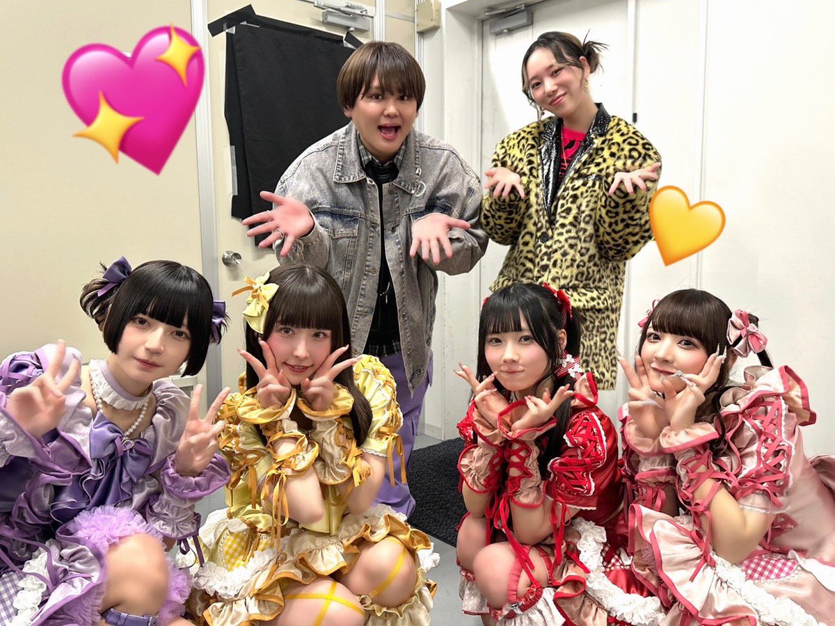 PaparaTV's tweet photo. あす🌛3月4日 深夜1時13分〜放送！
／
#きゅるして 番組初登場🥺
＼

先月行われた番組公開収録
「ジンセーLIVE！」の模様をお届け💞

#きゅるして の人生観をトーク🗣️✨
#君のお顔になりたいの 最新曲のライブも🎙️

放送後にYouTubeで見逃し配信あり📱
@KYURUSHITE https://t.co/DJsa9TxNX1
