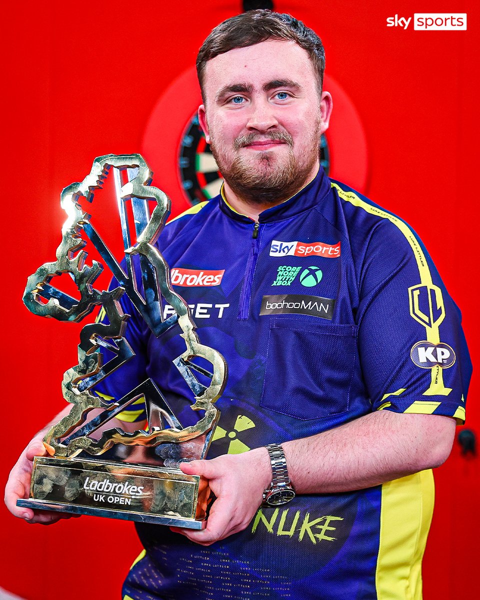 Another trophy for Luke Littler 🏆