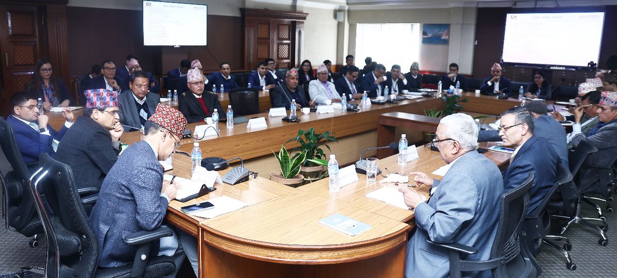 mofnepal's tweet photo. नेपालको अर्थतन्त्रबारे पूर्व अर्थ सचिवहरुसँग छलफल । 
२०८१ फागुन १८
@bpaudel1959 https://t.co/SaKIlZ4R8f