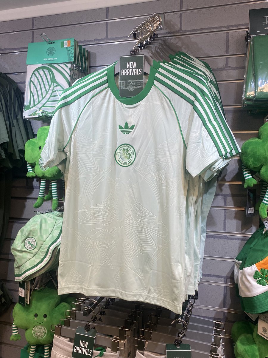 CScarfs's tweet image. £90