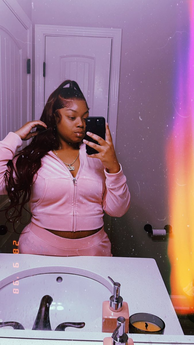 BreetheP's tweet photo. If anything, Im everything 💋 https://t.co/pG2qe6icM8