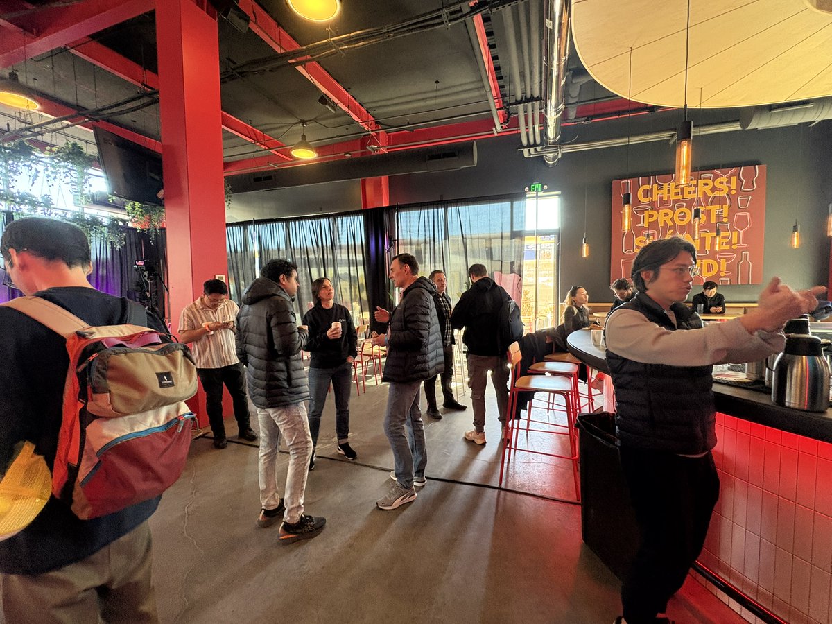 topology_gg's tweet photo. 1/ Just wrapped up #StateOfScale at ETHDenver hosted by @topology_gg ! Huge thanks to all the fantastic speakers and attendees who joined us yesterday. Keep building! https://t.co/CIdhbmiv6L