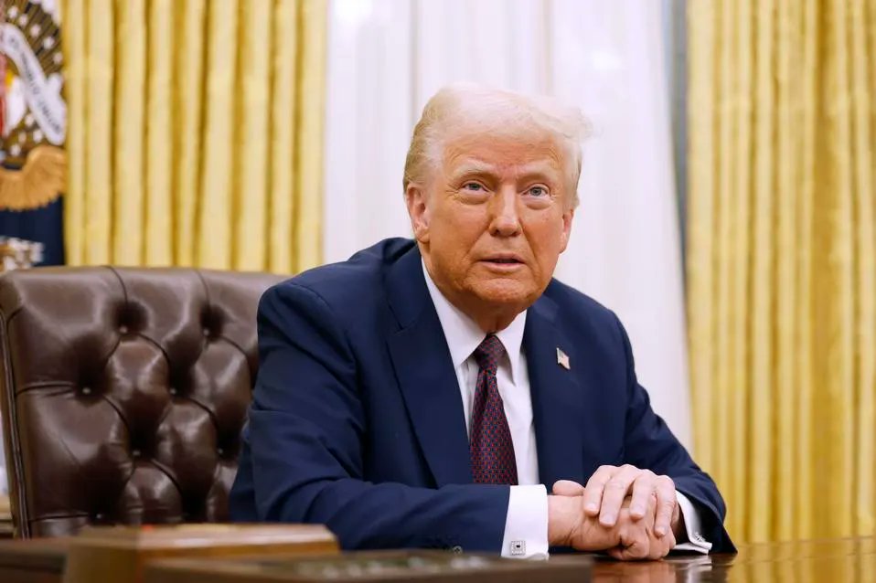 🇺🇸 US: President Donald Trump will host the first White House Crypto Summit on Friday, March 7.

What specific crypto agenda do you hope they’ll discuss? 👇