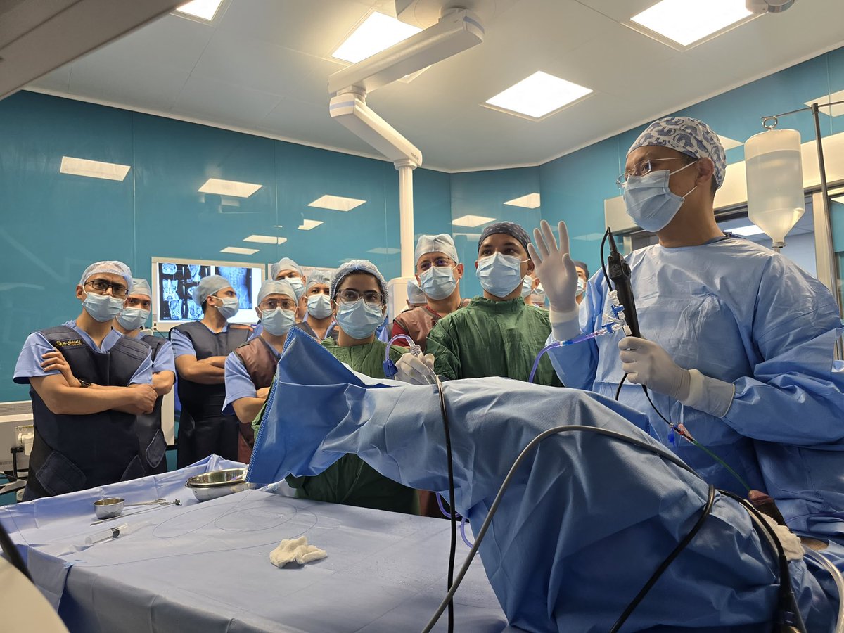 Shresthanyl's tweet image. B&B Laser course- it’s the blend of 🟢Enthusiastic learner, 🟢dedicated faculty and 🟢cooperative hospital staff !!!✅