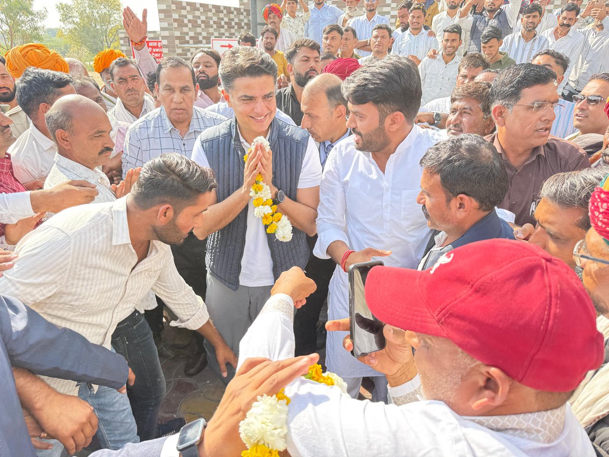 ShivprakashGjr's tweet photo. आज कांग्रेस राष्ट्रीय महासचिव एवं जनप्रिय नेता आदरणीय श्री सचिन पायलट जी पाली जाते समय मांगलियावास, नसीराबाद आगमन पर पीसांगन ब्लॉक अध्यक्ष श्री राकेश जी चौहान व श्रीनगर ब्लॉक अध्यक्ष श्री संपत सिंह राठौड़, पूर्व शहर अध्यक्ष श्री अजय जी गौड़ और पंचायत समिति सदस्यगण व सरपंचगण और सैकड़ों सम्मानित गणमान्य लोगों के साथ भव्य स्वागत सत्कार कर अभिनंदन किया।
@SachinPilot