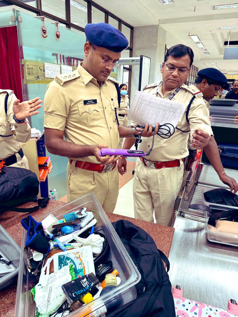 theMatchbox_Co's tweet photo. 1/3 The security staff Pankaj Kumar at Bodh Gaya airport is unprofessional, rude, and unaware of regulations. I witnessed misbehavior with passengers, including a female traveler harassed over a hair straightener while an iron was allowed. @MoCA_GoI @Ministry_CA @RamMNK https://t.co/cKSCOVlg1i