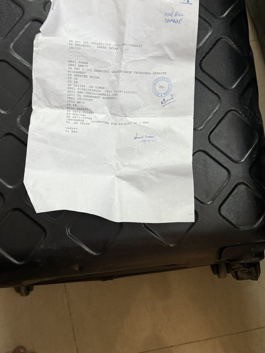 Amritk007's tweet photo. @IndiGo6E salute indigo first you give my luggage after 7 days and its broken i want instant compensation now @IndiGo6E Please don’t fly with indigo otherwise they will mental torture,Waste your time and money.#awareness https://t.co/rP0fsExlhn