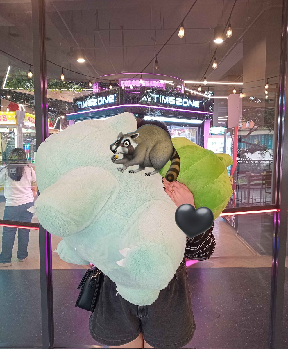 WagashiTrash's tweet image. won this from the big claw machine yippie π©·
it's a bulbolsaur πΈ