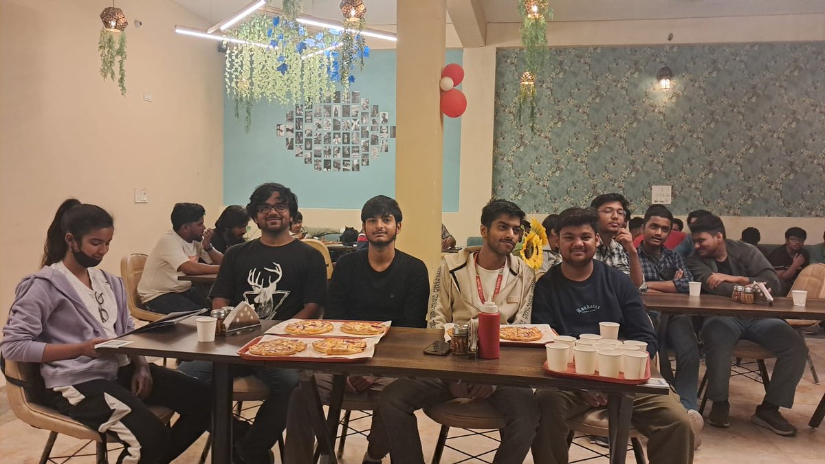 KumaarPawan9's tweet image. Loved meeting so many amazing people, learning about DePIN &amp;amp; Solana, and just vibing with the community🚀

Huge thanks to @web3mathura @W3Lucknow @rajdotcc &amp;amp; @SuperteamIN for making it happen🥺

#Web3Mathura #DePIN #Solana
