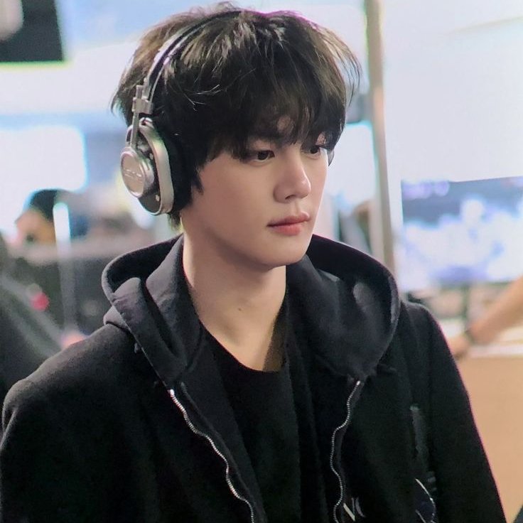 dorkifiedmango's tweet image. ㅤ

                              ✈️ PH ─ JP 3:14 PM
                        "literally don't know why my
                          mom wants us to visit her.."

ㅤ