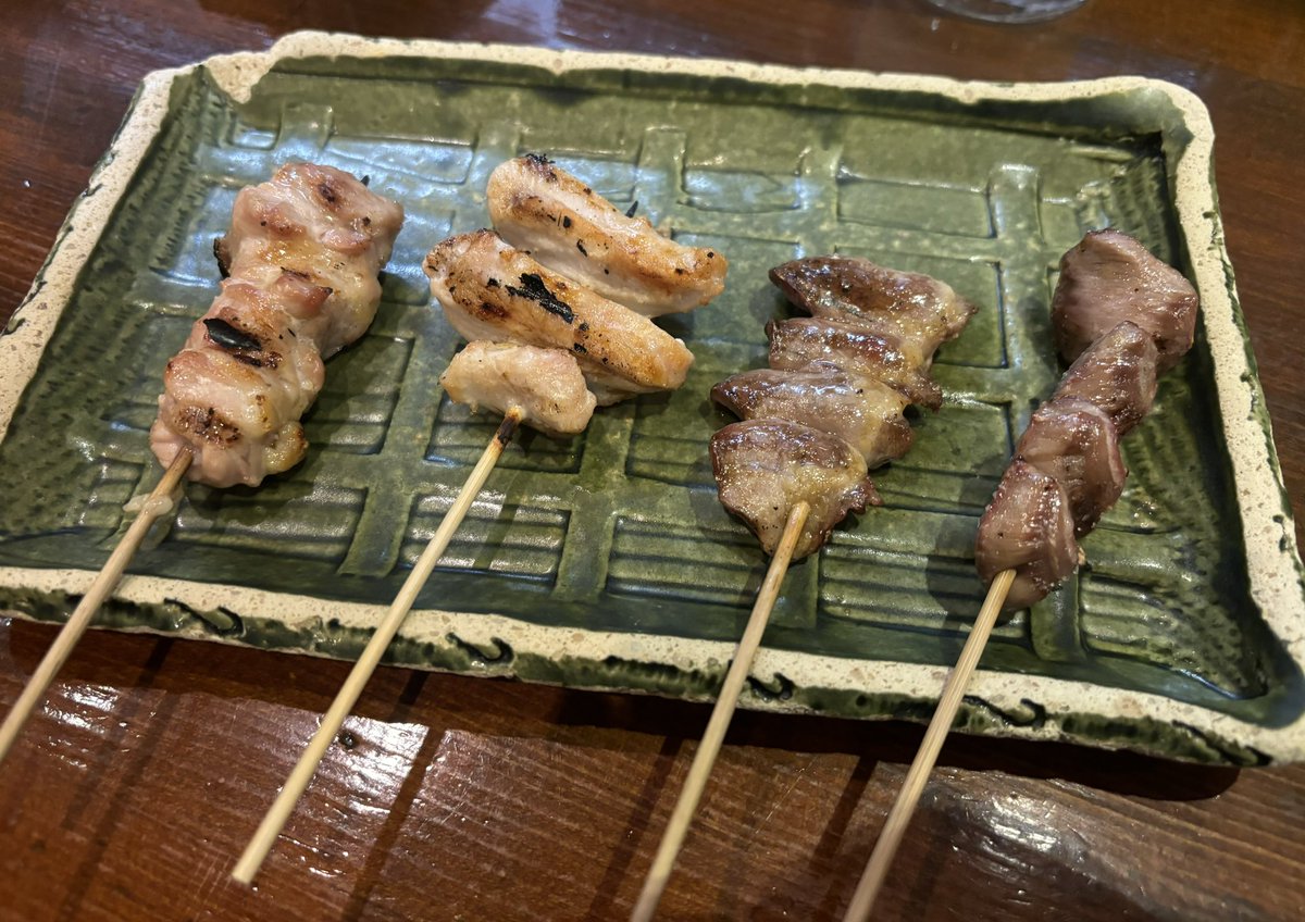 s_keisuke0211's tweet photo. 最近食べ物しか載せるものがない！？笑
これでもダイエット期間なんだが🤔

大阪城近辺に来るとよく行く焼き鳥屋さん
ここほんとに安くて美味しいんよ✨ https://t.co/tPdzSMpO2Y