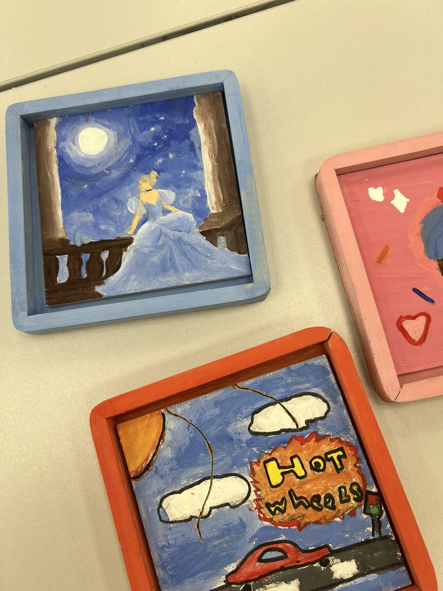 GEMS_GNS's tweet image. Year 7 students have pieced together creativity and skill in Design Technology, crafting these stunning jigsaw puzzles! 🧩✨
طلبة الصف السابع يجمعون الإبداع والمهارة في مادة التكنولوجيا التصميمية، ليصنعوا هذه الألغاز الرائعة! 🧩✨
#YoungDesigners #puzzlemasters
@GEMS_ME @KHDA