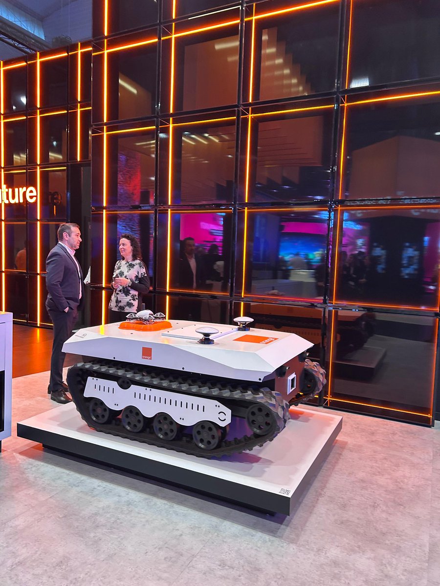 🚀 Off to #MWC25, the world’s biggest telecom event! 
This year, we’re diving into 5G, AI, co-innovation, sustainability, and digital transformation. 
Exciting discussions ahead—stay tuned! 🔥📡