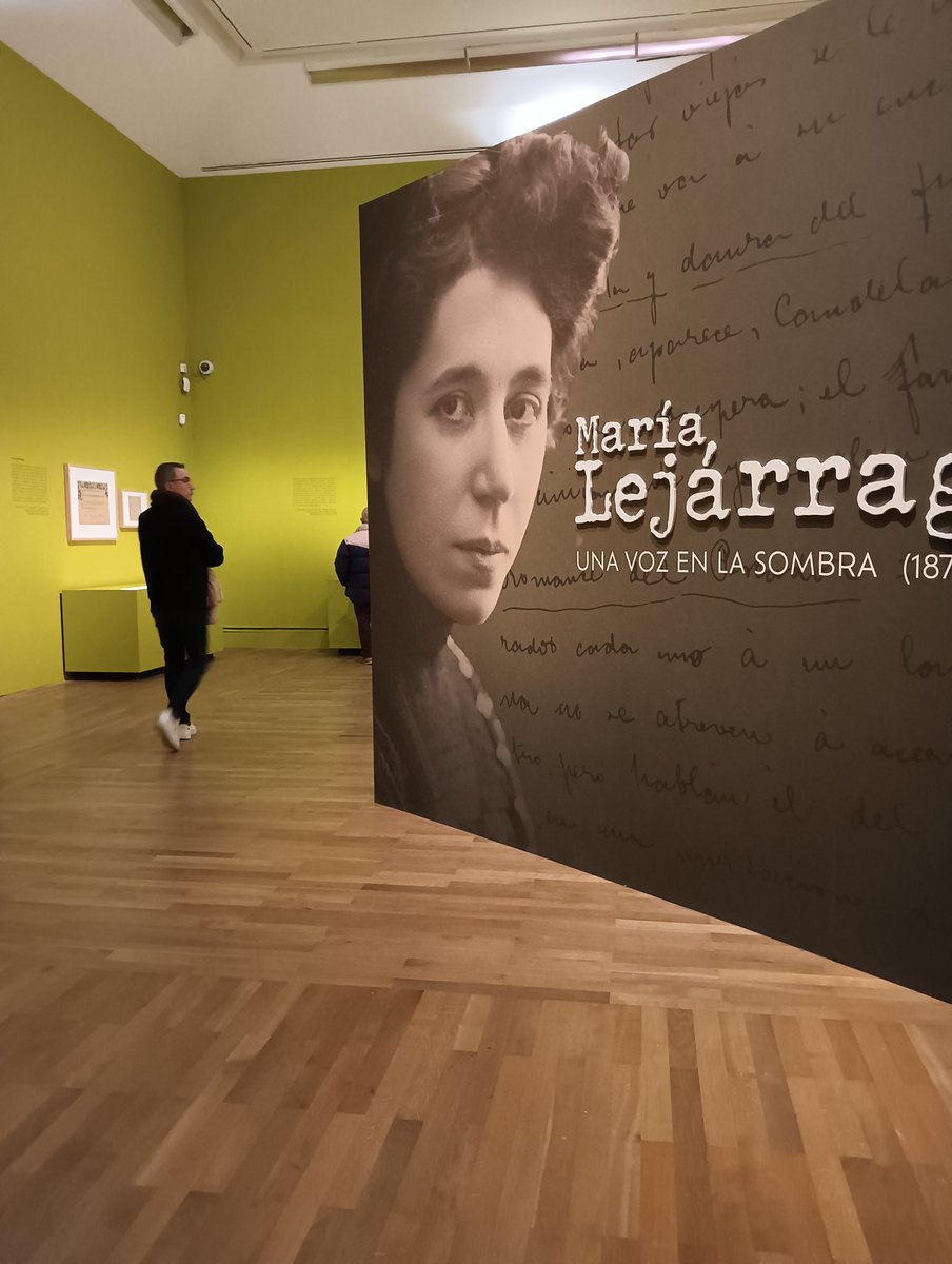 Festival CUÉNTALO (@cuentalofest) on Twitter photo Felicidades a la Biblioteca Nacional de España <a href="/BNE_biblioteca/">Biblioteca Nacional de España</a> Premio Mujeres en el Arte en La Rioja 2025 por la exposición 'María Lejárraga. Una voz en la sombra (1874-1974)' sobre la escritora riojana Felicidades a la Biblioteca Nacional de España <a href="/BNE_biblioteca/">Biblioteca Nacional de España</a> Premio Mujeres en el Arte en La Rioja 2025 por la exposición 'María Lejárraga. Una voz en la sombra (1874-1974)' sobre la escritora riojana