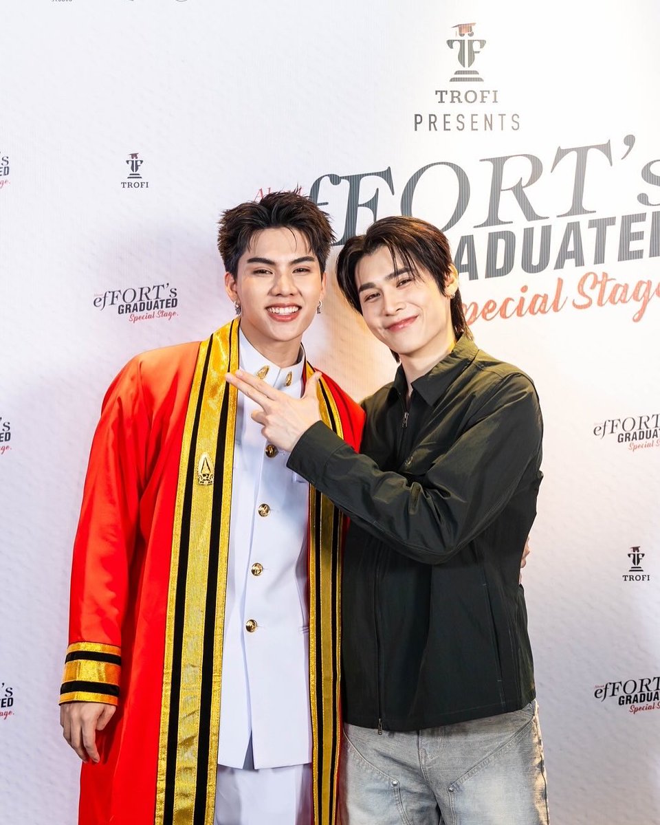 the best and the warmest relationship i've ever seen ❤️💙

#FortPeat #Peatwasu #FortFTS