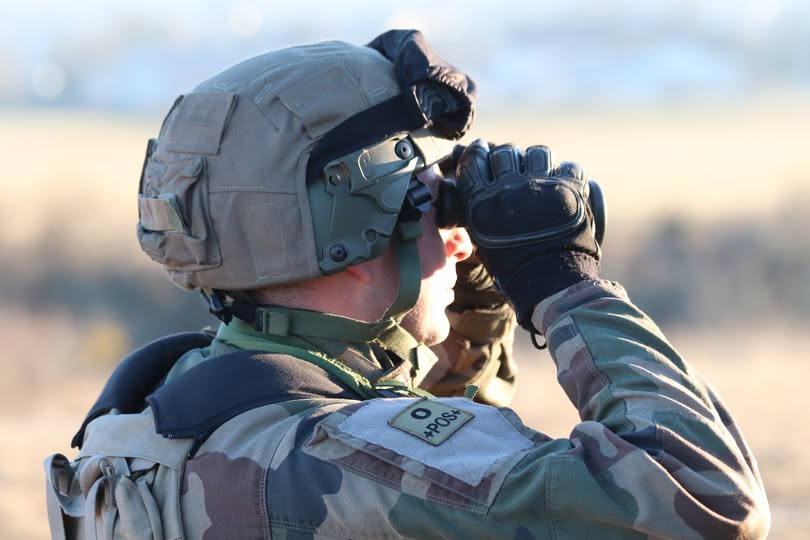 Le regard fixé droit vers ses objectifs et la réussite ! Bonne semaine à tous ! 📷
#Motivation #Réussite #BonneSemaine #MondayMotivation #6RMAT