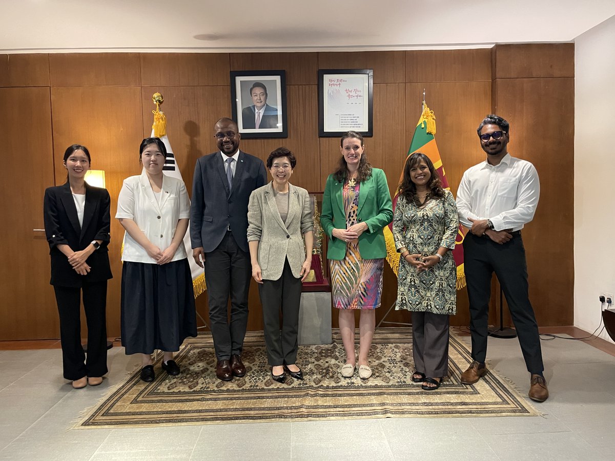 🤝 In Feb,  <a href="/gggi_hq/">GGGI</a>  Helena McLeod, Deputy DG  &amp; @GGGIAsia  Malle Fofana, Asia RD &amp; GGGI SL team engaged with <a href="/korembsl/">주스리랑카대한민국대사관</a> Ambassador H.E. Miyon LEE, exchanging views on sustainable finance, mangrove restoration &amp; e-mobility and reinforcing cooperation for impactful climate action.