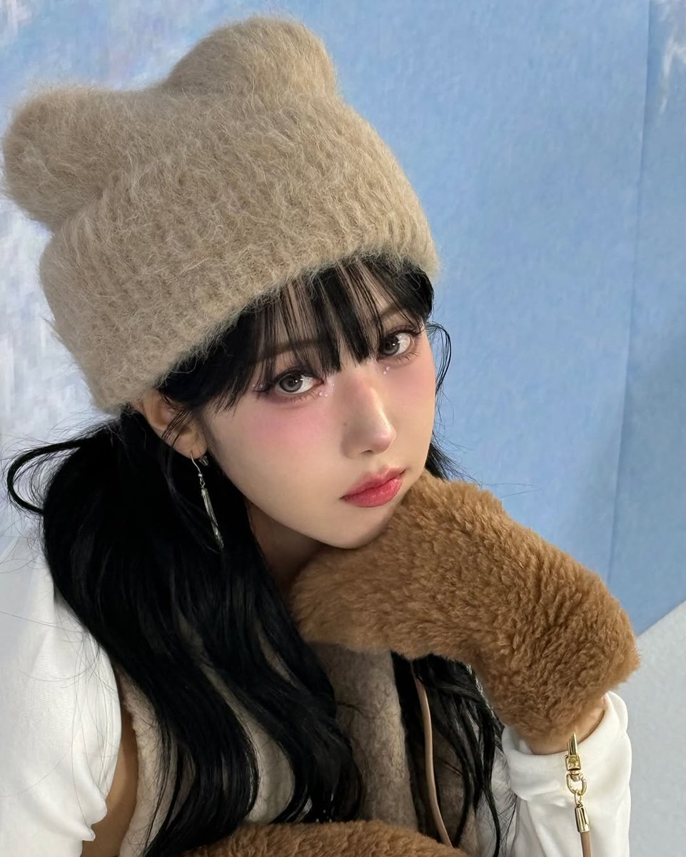 hwangssalal's tweet image. 🐈

#VIVIZ #비비지 #ビビジ #신비 #SINB #シンビ #황쌀알
